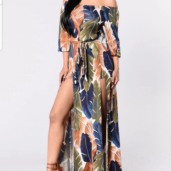 Fashion Nova Dresses & Skirts - 💄 Fashion Nova Maxi w/Shorts